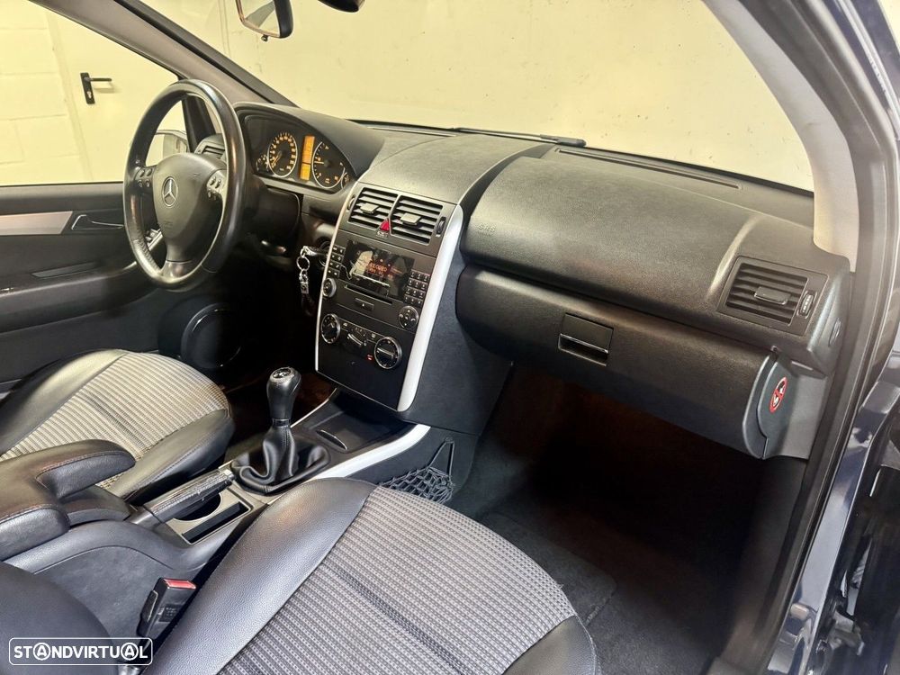 Mercedes-Benz A 200 CDI Avantgarde - 14