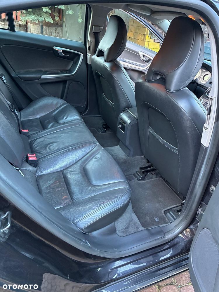 Volvo S60 D3 Summum - 9