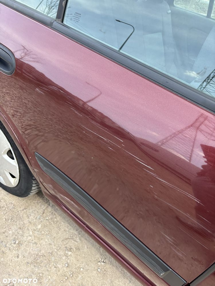 Nissan Almera - 6