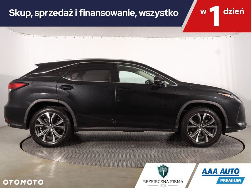 Lexus RX - 8