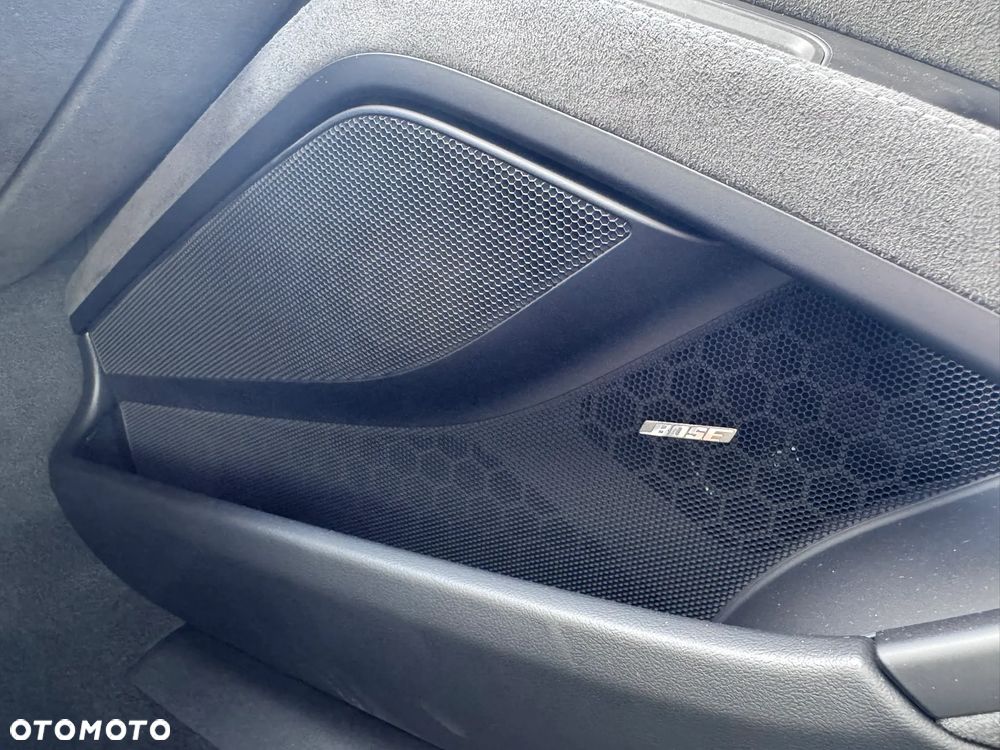 Porsche 718 Spyder - 18