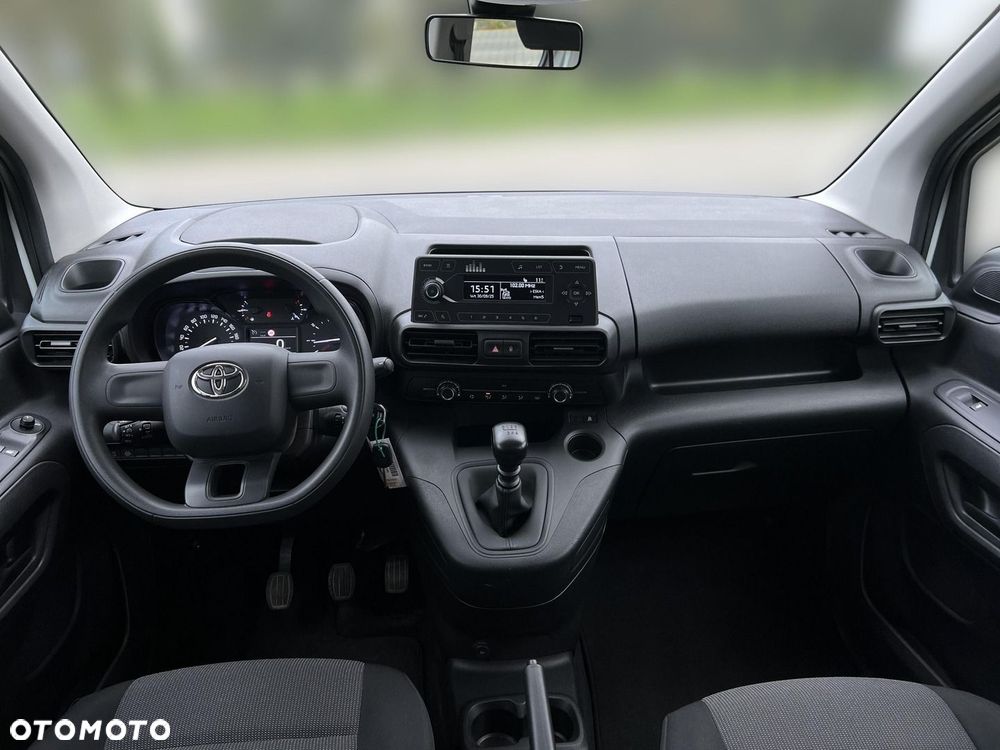 Toyota Proace City Verso 1.5 D-4D Combi - 4