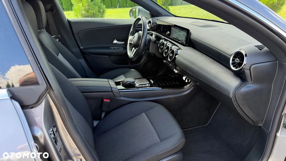 Mercedes-Benz CLA 180 d 8G-DCT Edition 2021 - 17