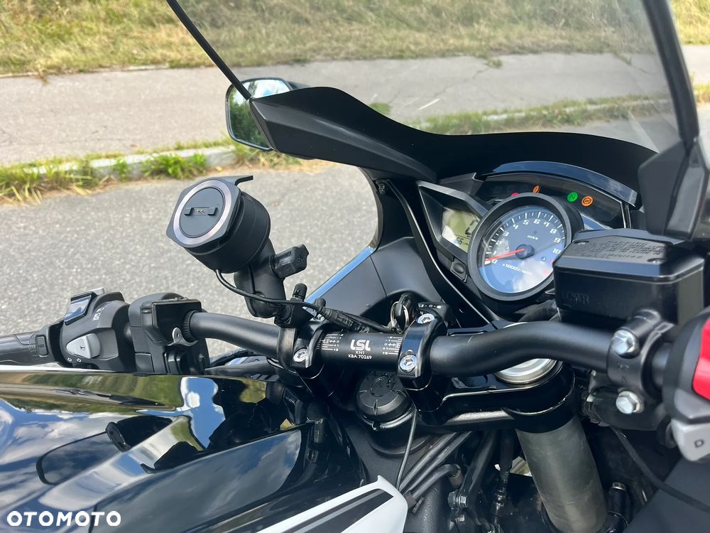 Honda VFR - 10