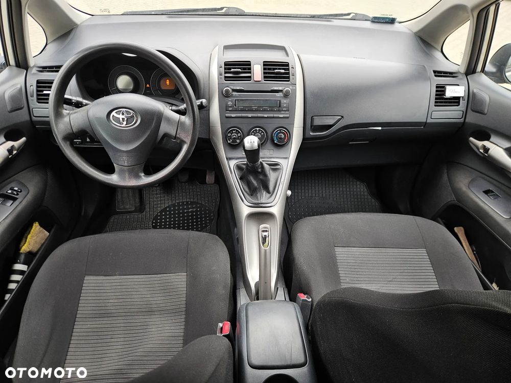 Toyota Auris 1.4 D-4D Luna - 14