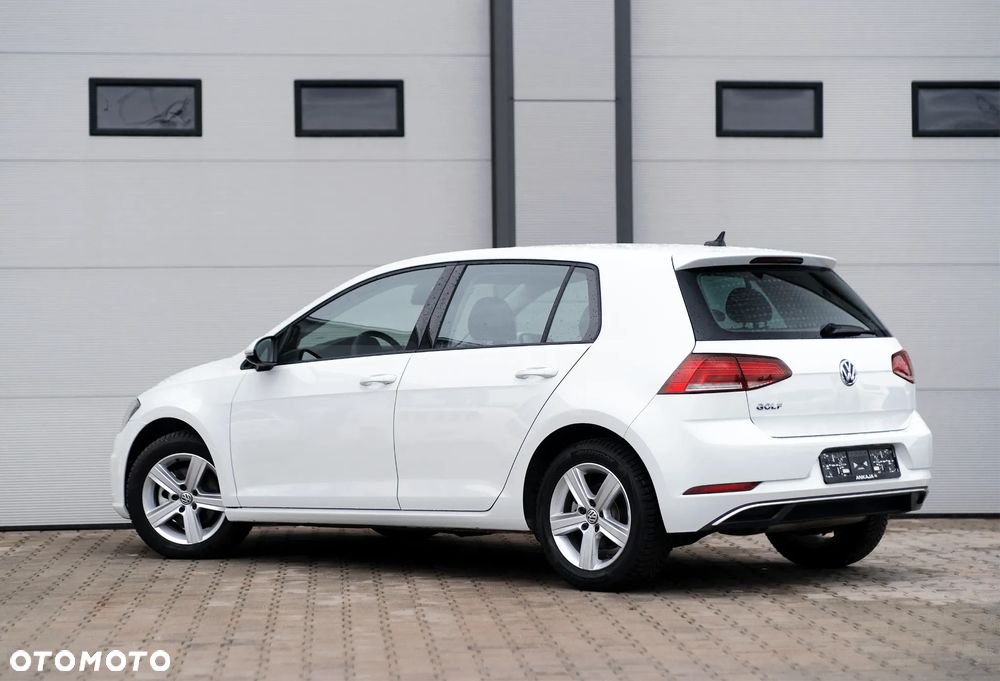 Volkswagen Golf - 12