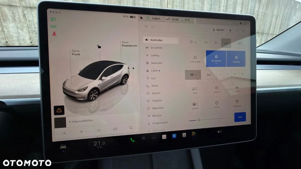 Tesla Model Y Long Range Dual Motor AWD - 12