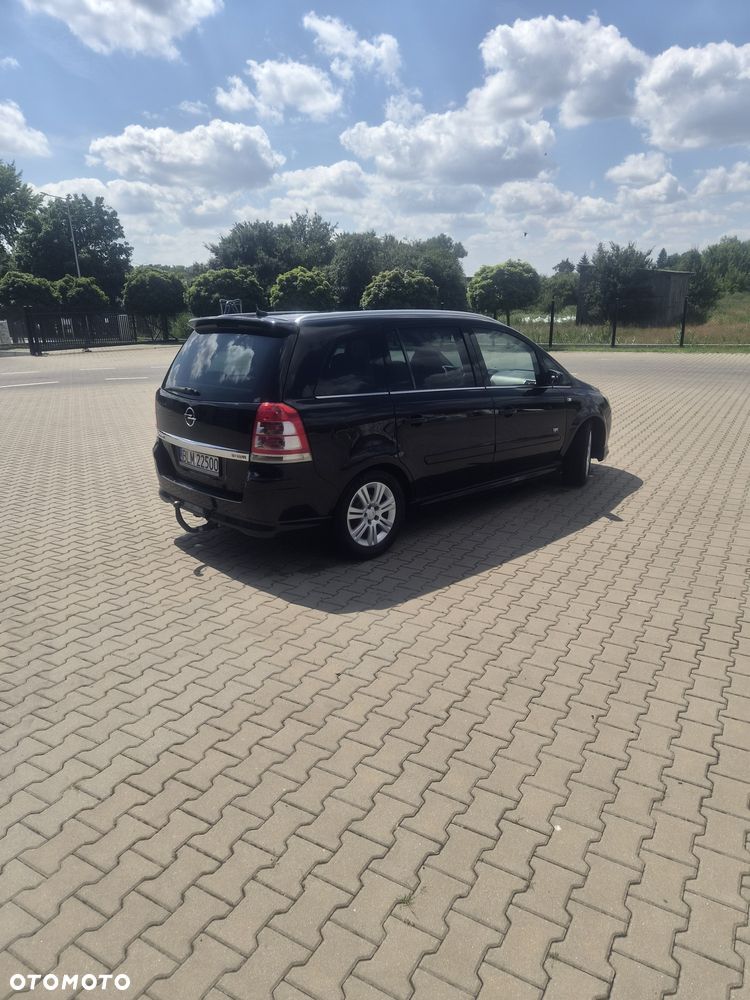 Opel Zafira - 4