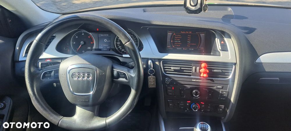 Audi A4 Avant 2.0 TDI DPF Attraction - 9