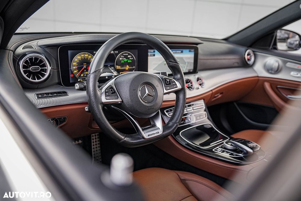 Mercedes-Benz E 350e 9G-TRONIC AMG Line - 22