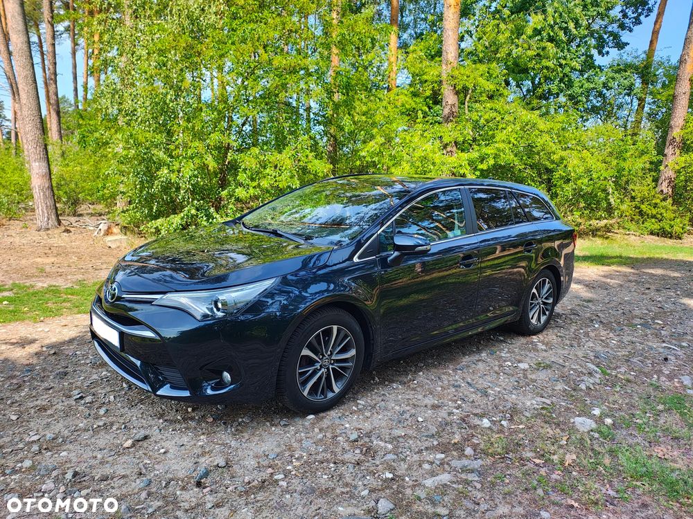 Toyota Avensis 2.0 Premium MS - 5