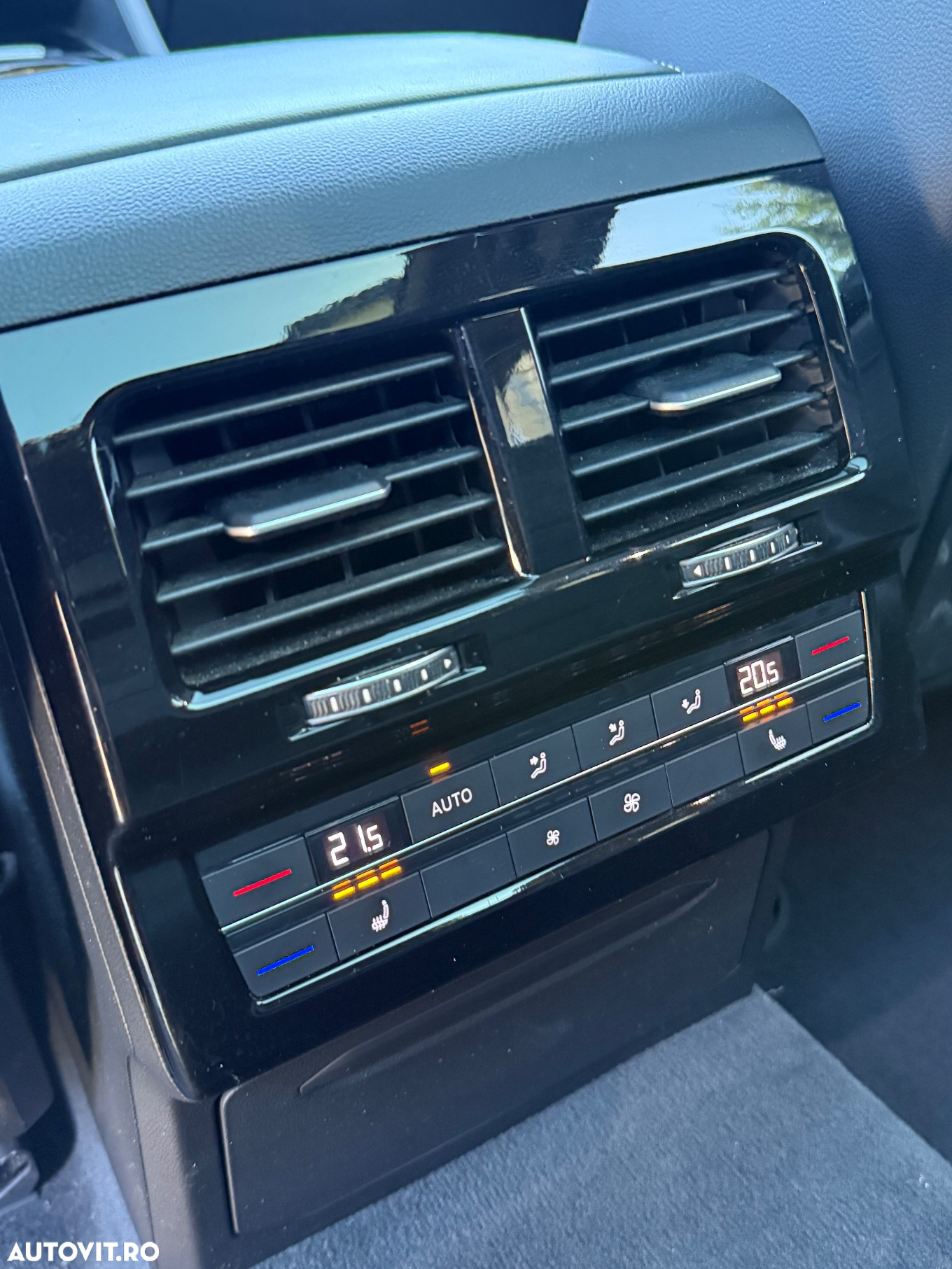 Volkswagen Touareg 3.0 V6 TDI 4Motion DPF Automatik R-Line - 13