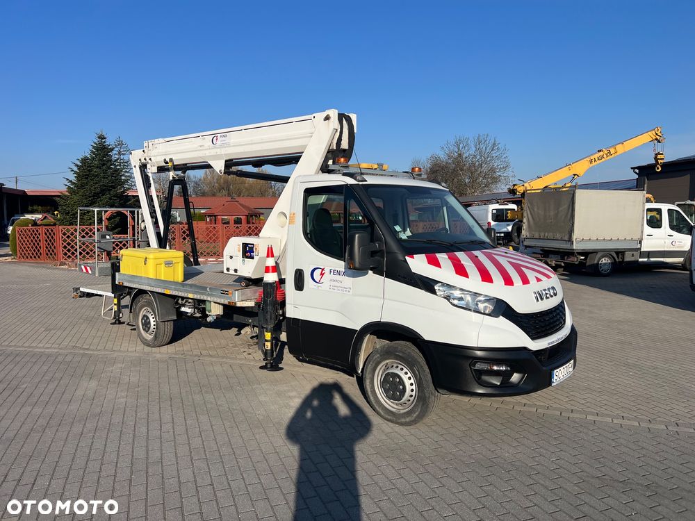 Iveco OIL&STEEL Scorpion 2112J - 2