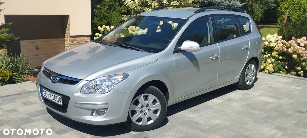 Hyundai i30 i30cw 1.6 Edition Plus - 1