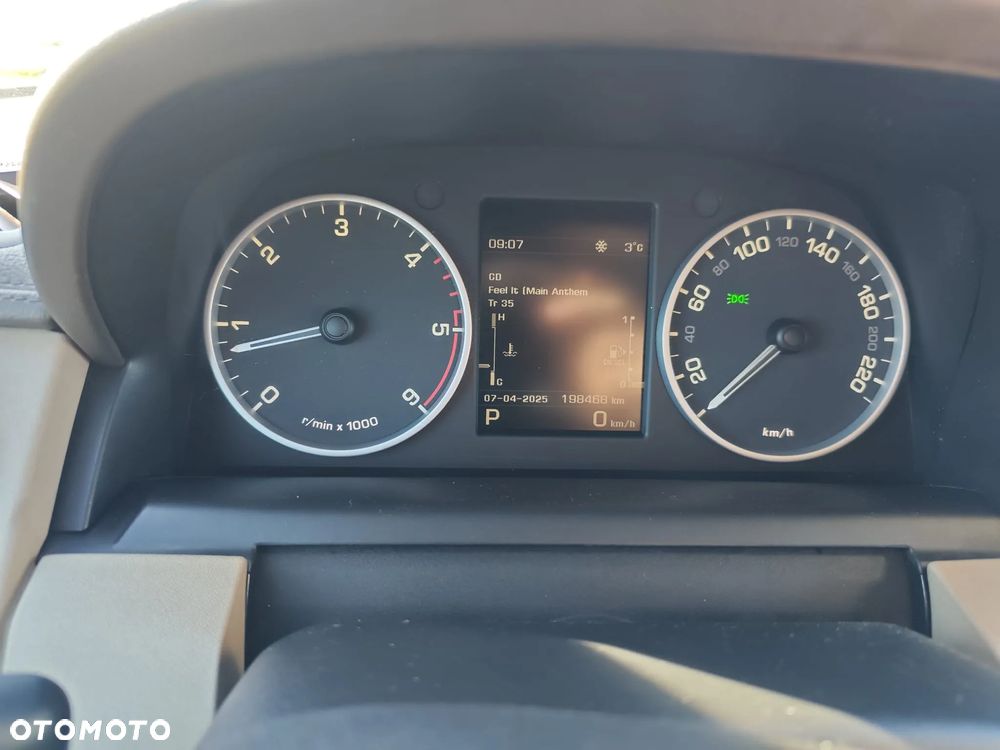 Land Rover Discovery IV 3.0SD V6 HSE - 19