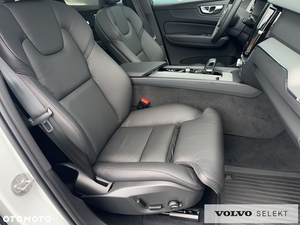 Volvo XC 60 - 25