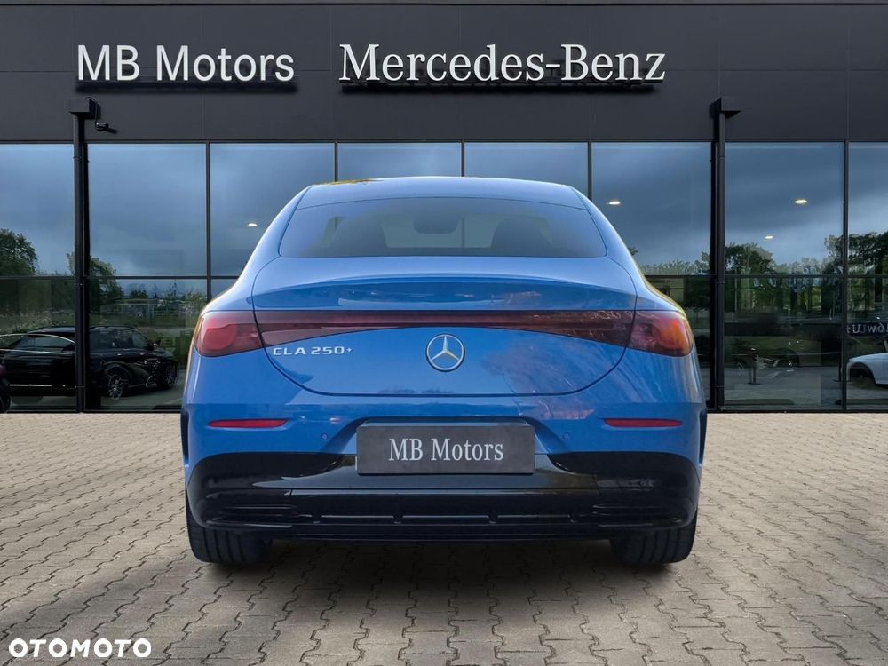 Mercedes-Benz CLA - 8