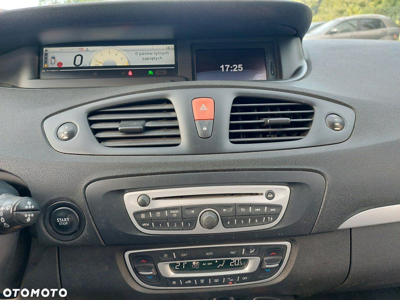 Renault Scenic - 19