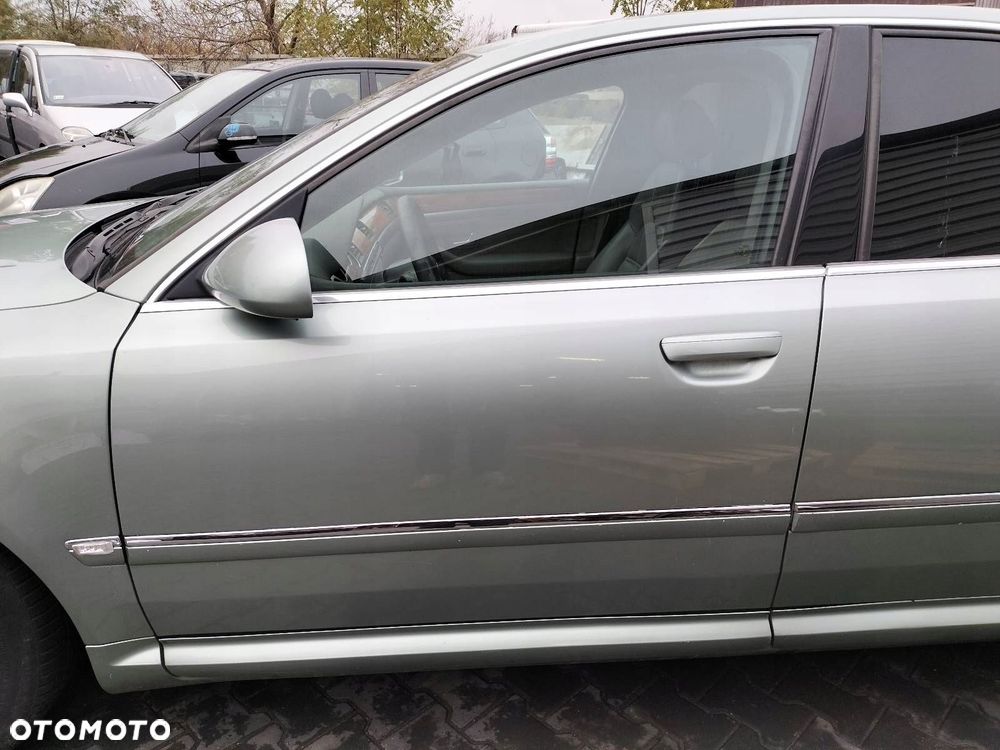 DRZWI KOMPLETNE LEWY PRZÓD AUDI A8 D3 LX6Z - 1