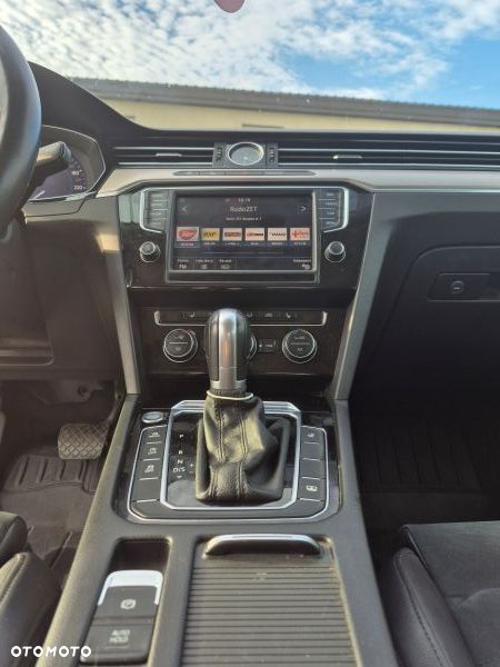 Volkswagen Passat - 6