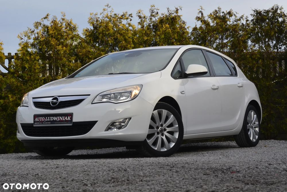 Opel Astra 1.6 Enjoy - 1