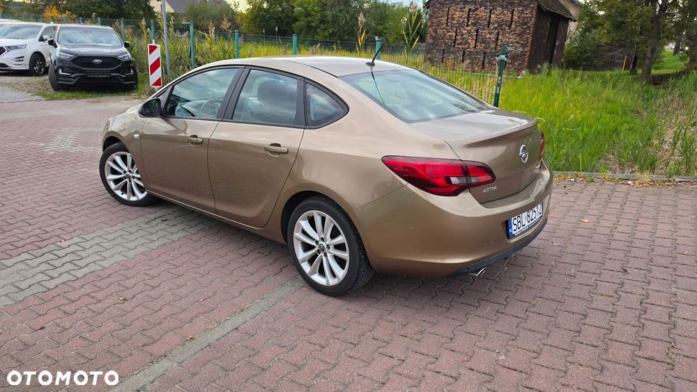 Opel Astra 1.4 Turbo Active - 26