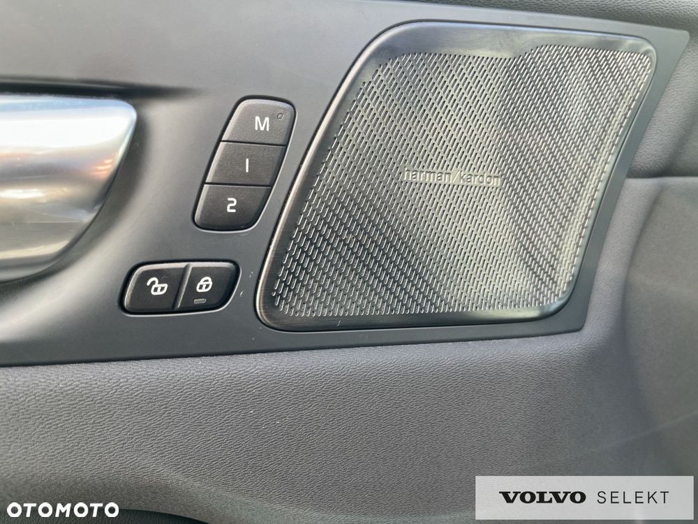 Volvo XC 60 - 21