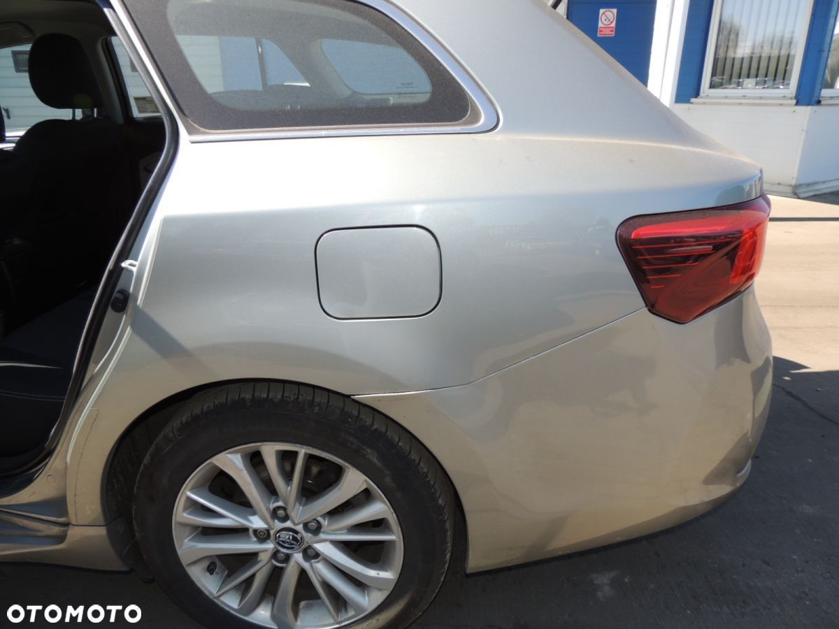 Ćwiartka nadwozia lewy tył Toyota Avensis T27 '18 lift kombi 1G6 - 1