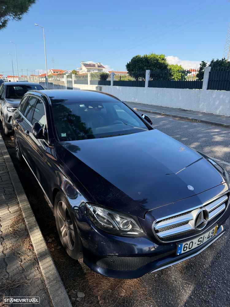 Mercedes-Benz E 200 - 2