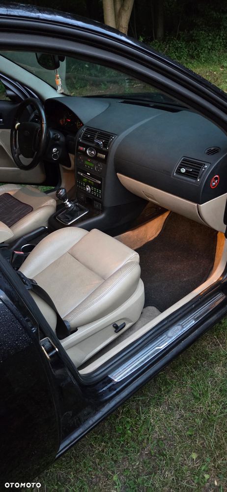 Ford Mondeo 2.2 TDCi Ghia - 6