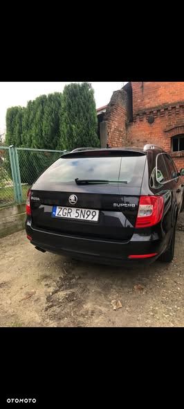 Skoda Superb 2.0 TDI L&K DSG - 4