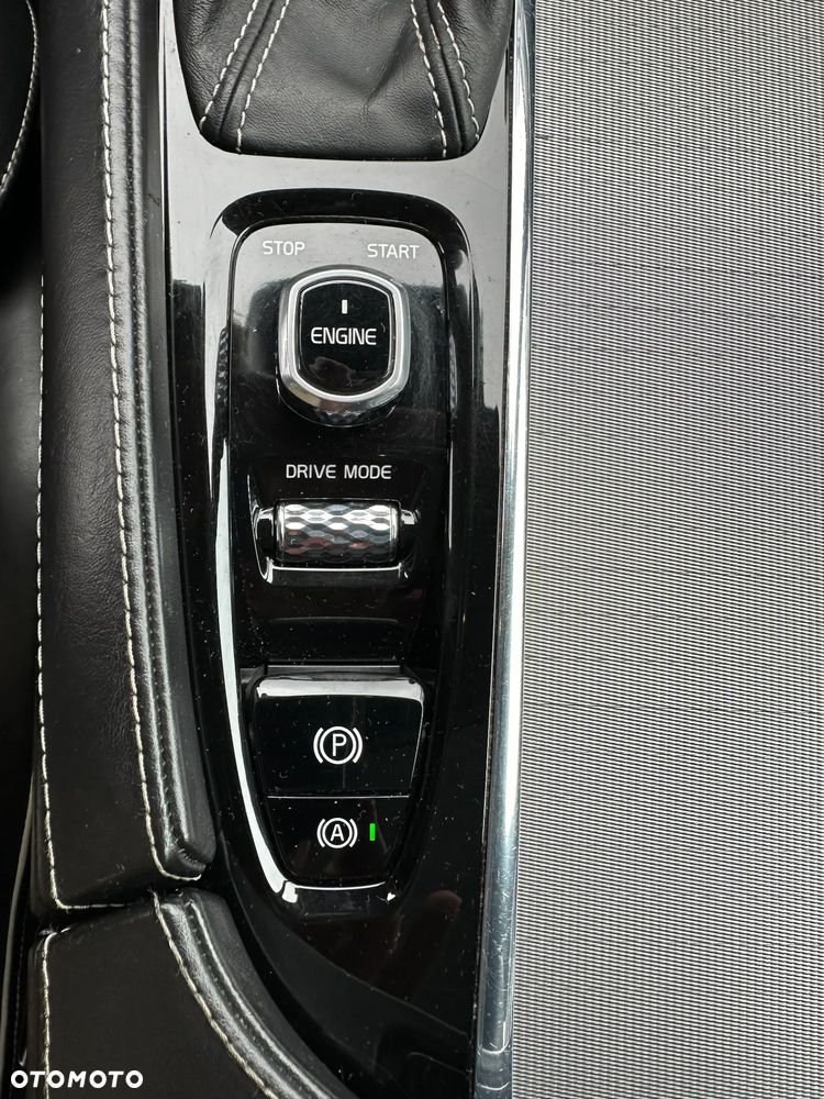 Volvo XC 90 T6 AWD R-Design - 13