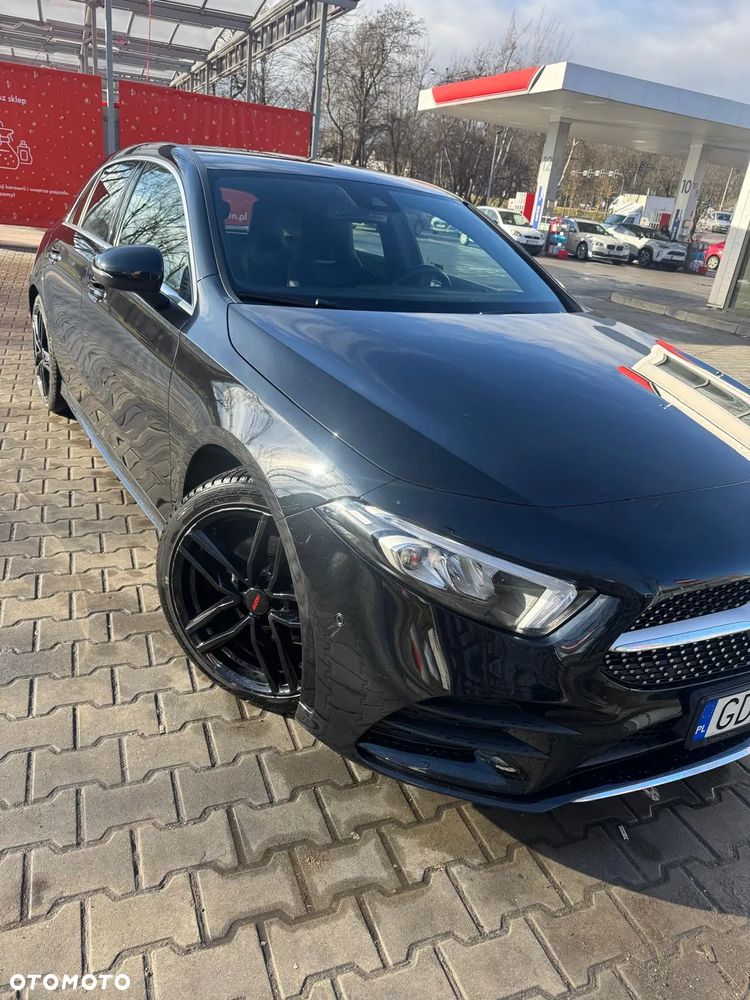 Mercedes-Benz Klasa A 200 AMG Line 7G-DCT - 3