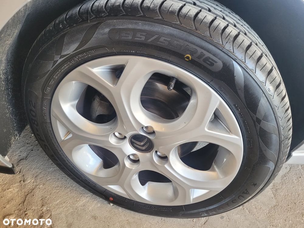 Citroën C3 1.2 PureTech Exclusive ETG - 23