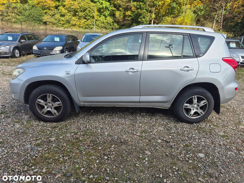 Toyota RAV4 2.2 D-4D 4x4 - 8
