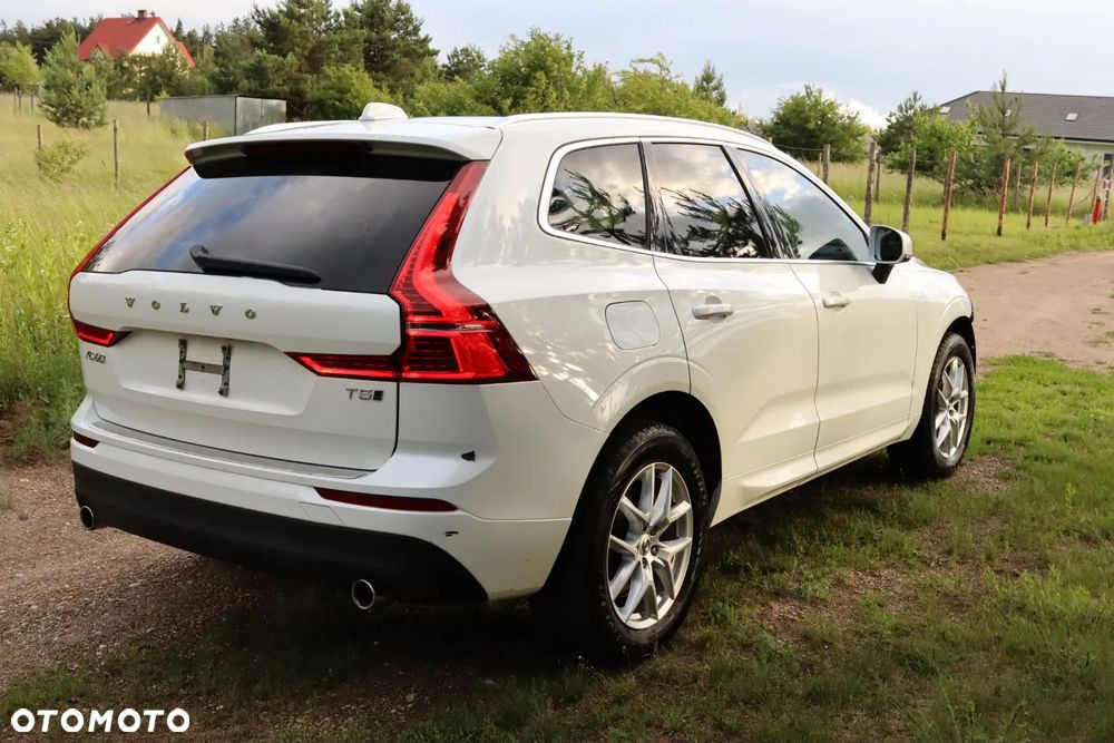 Volvo XC 60 T5 AWD Geartronic Momentum - 4