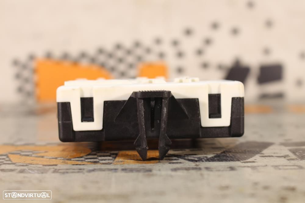 Módulo Eletrónico Mercedes-Benz C-Class (W205)  A2059000828 / A2059010 - 3