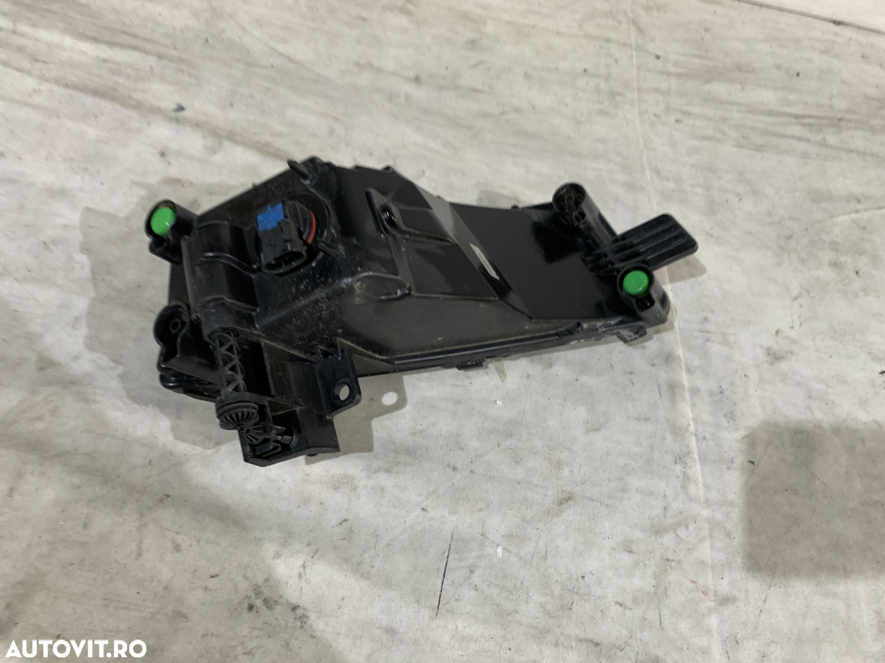 Proiector stanga VW Touran, 2015, 2016, 2017, 2018, 2019, cod origine OE 5TA841661A. - 3