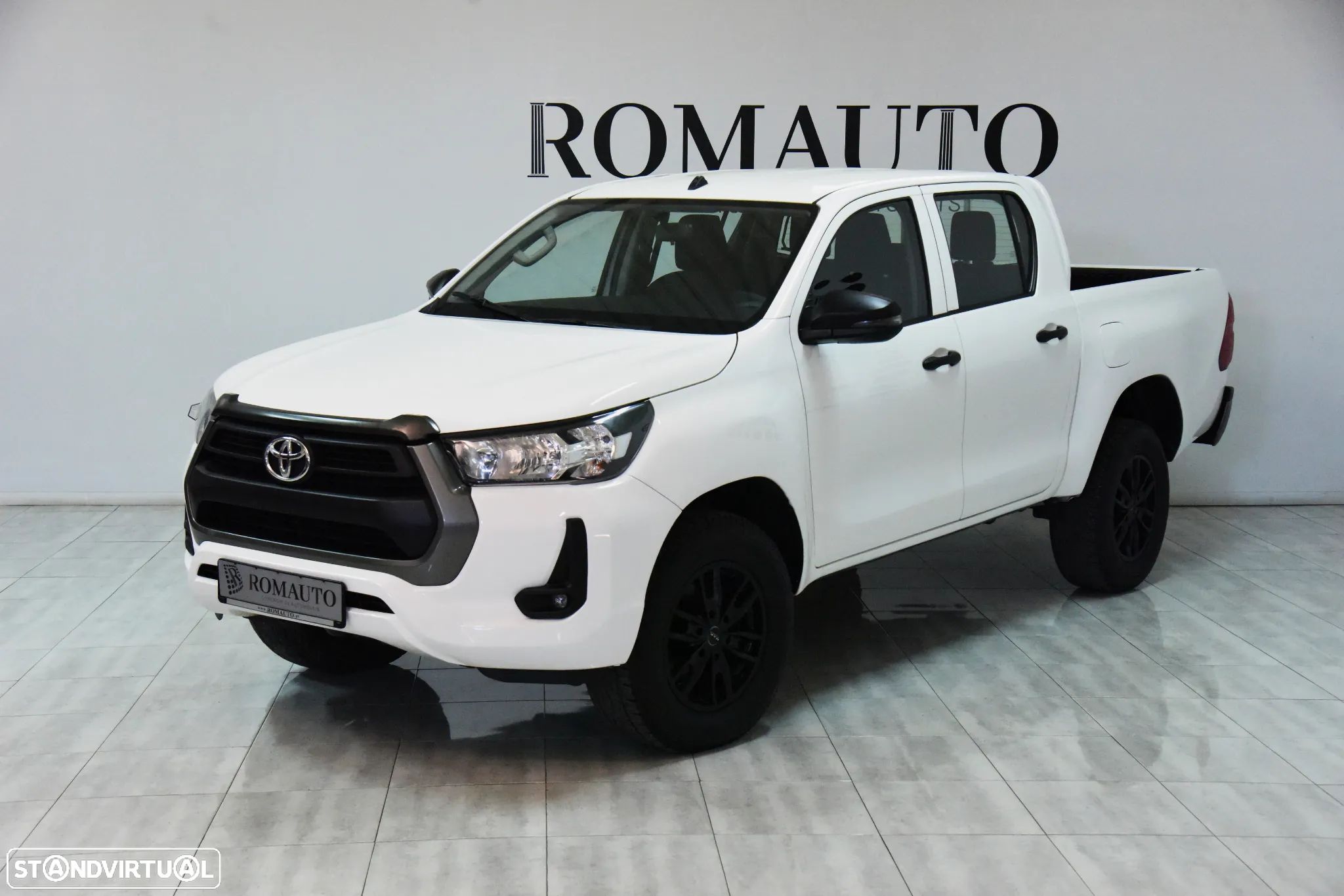 Toyota Hilux 2.4 D-4D 4WD Tracker - 1