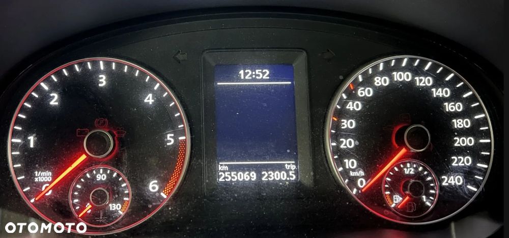 Volkswagen Touran 2.0 TDI DPF Comfortline - 13