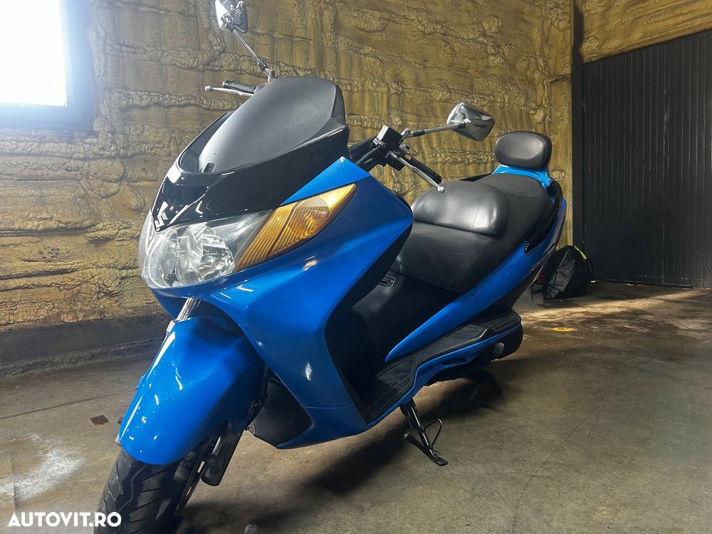 Suzuki AN 400 Burgman - 2