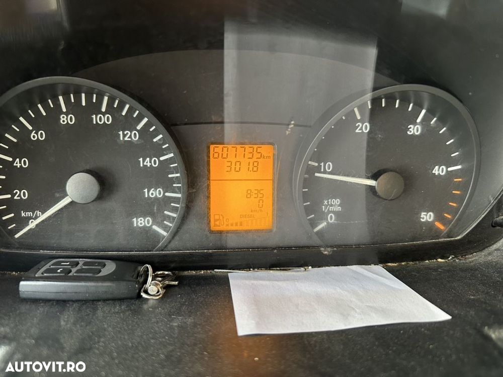 Mercedes-Benz Sprinter - 5