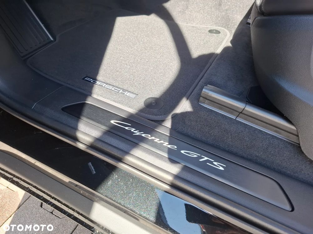 Porsche Cayenne GTS - 27