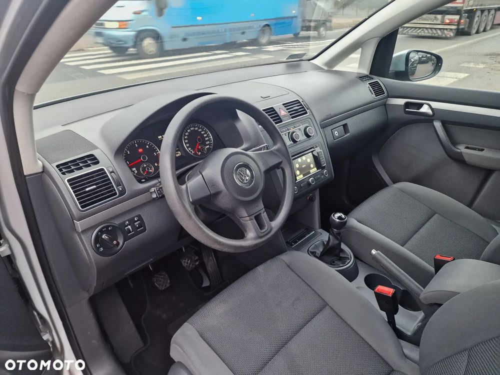 Volkswagen Touran 1.6 TDI DPF BlueMot Comfortline - 10