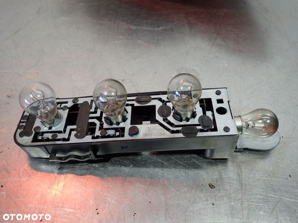 LAMPA LEWA TYLNA MERCEDES-BENZ W203 C180 - 9