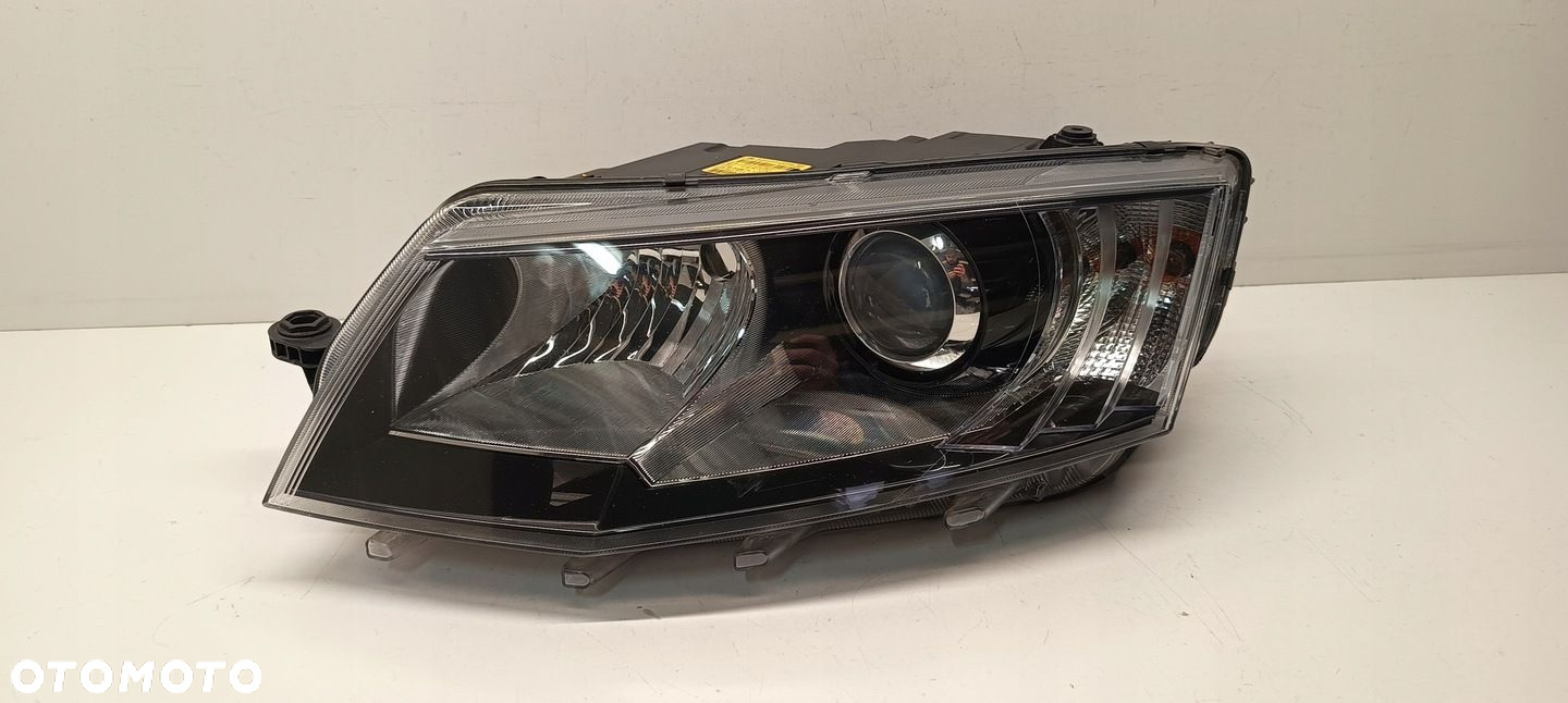 SKODA OCTAVIA III REFLEKTOR XENON SKRĘTNY LAMPA LEWA - 3