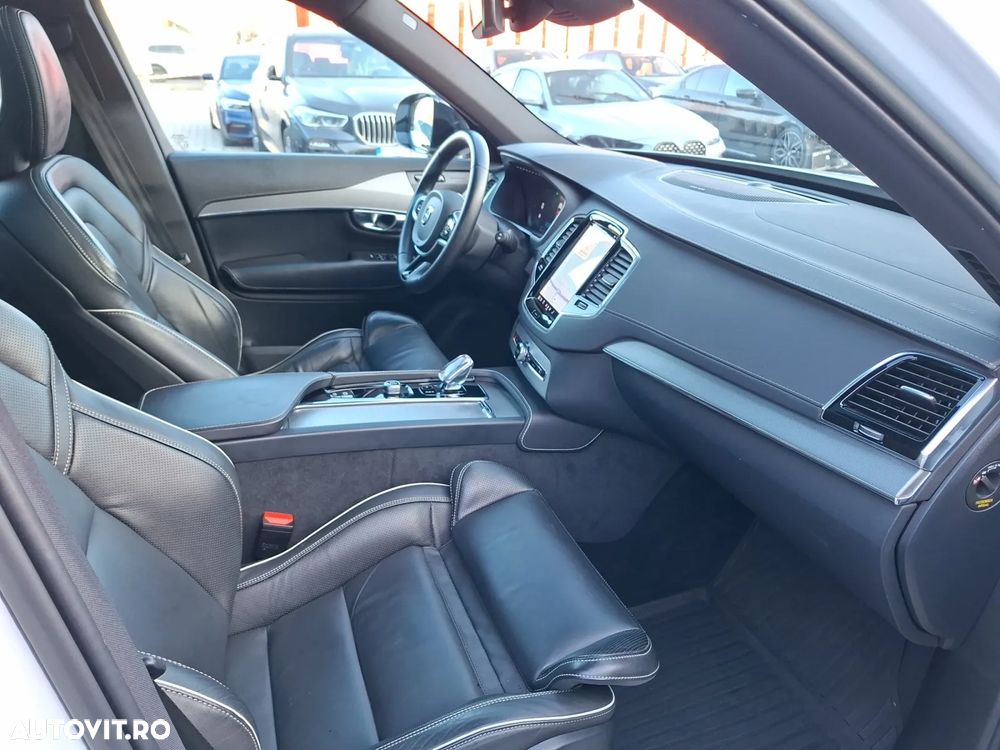 Volvo XC 90 B5 D AWD Plus Dark - 15