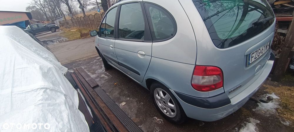 Renault Scenic 2.0 16V Alize - 2