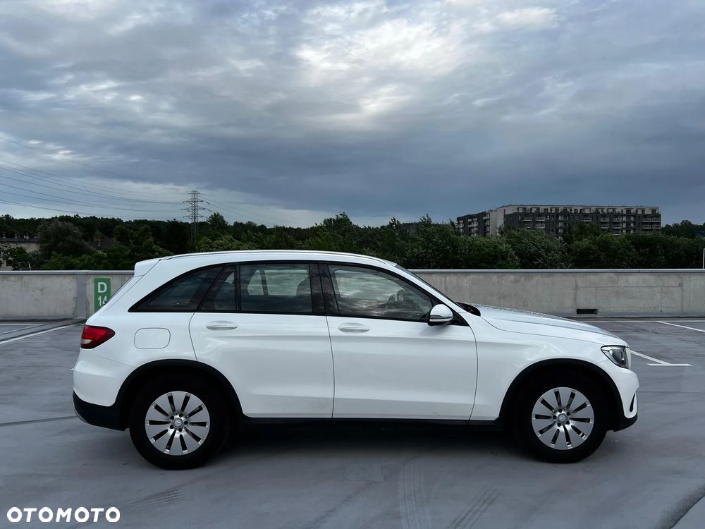 Mercedes-Benz GLC - 7