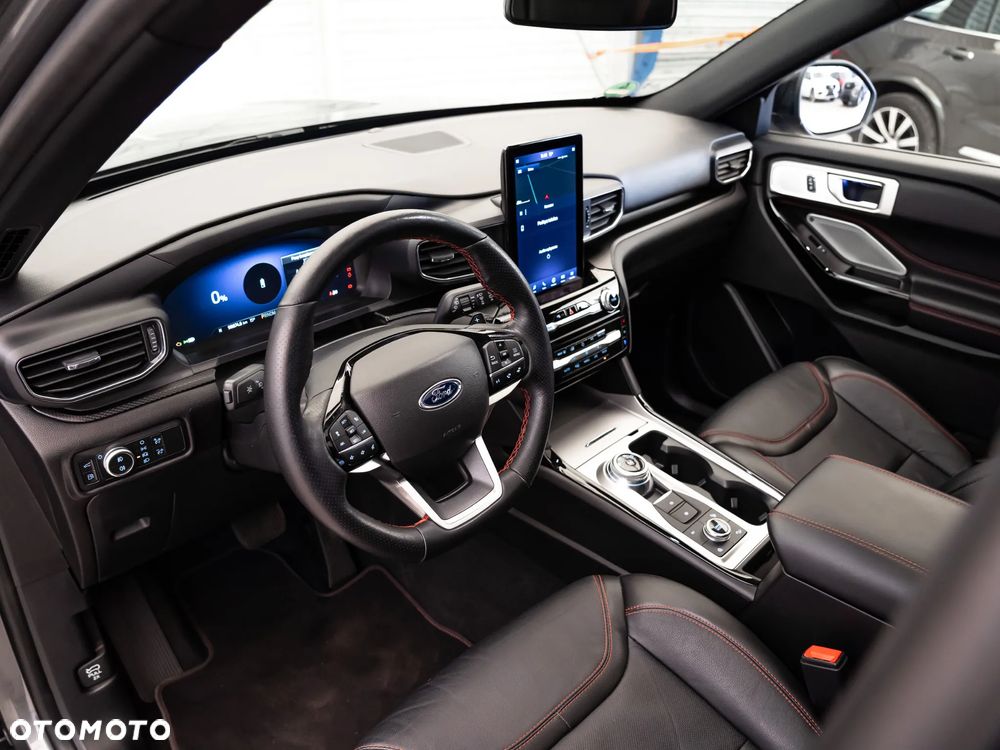 Ford Explorer - 14
